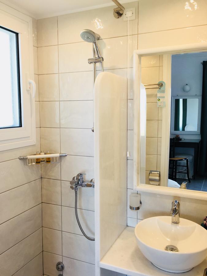 Kamelia Hotel Spétses Eksteriør bilde